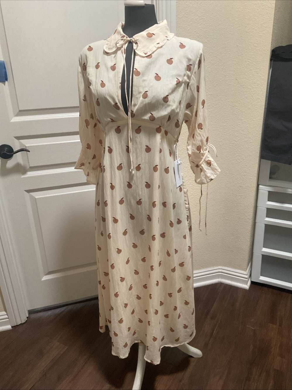 KINGA CSilla Midi Dress US6  AUS10 peach/apple print